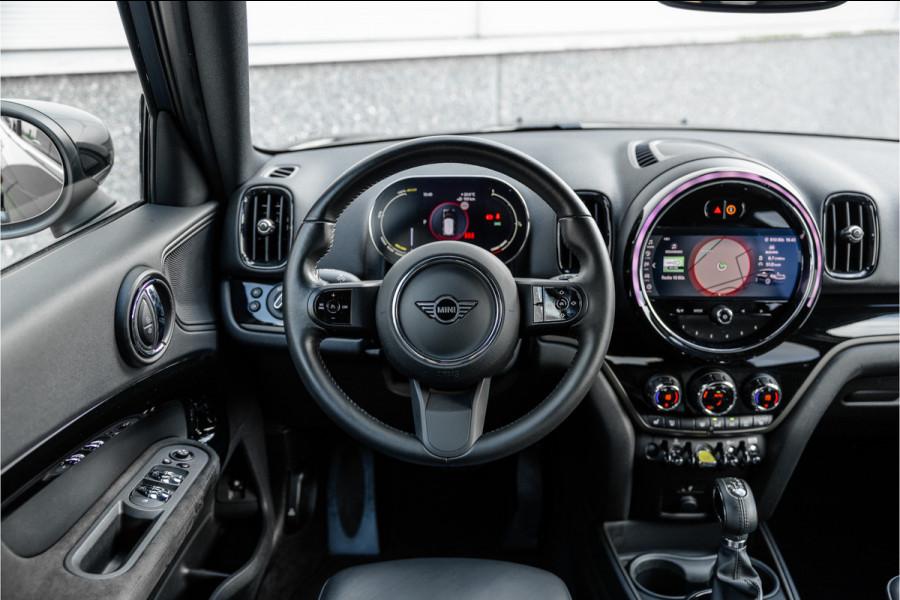 MINI Countryman 1.5 Cooper S E ALL4 Leder / Camera / 18 inch / Carplay