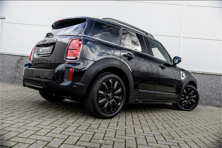 MINI Countryman 1.5 Cooper S E ALL4 Leder / Camera / 18 inch / Carplay