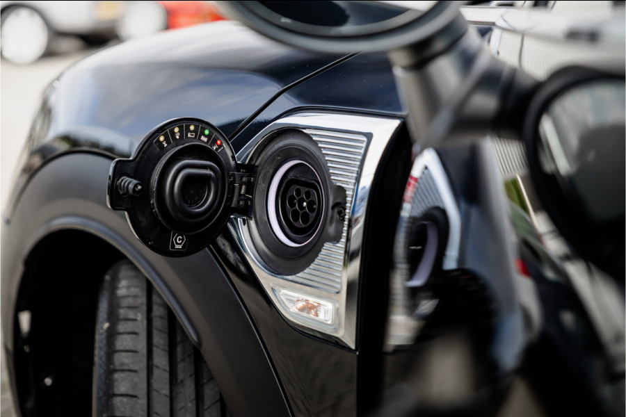 MINI Countryman 1.5 Cooper S E ALL4 Leder / Camera / 18 inch / Carplay