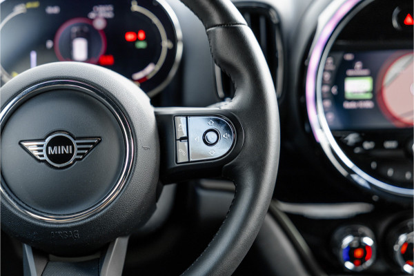 MINI Countryman 1.5 Cooper S E ALL4 Leder / Camera / 18 inch / Carplay