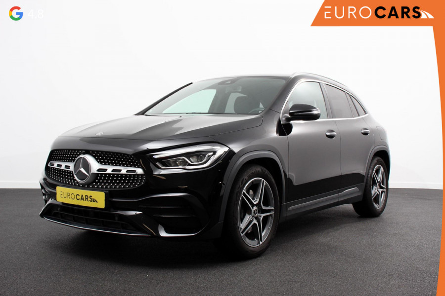 Mercedes-Benz GLA 200 Automaat AMG Line Navigatie Climate Control Camera Parkeer sensoren Stoelverwarming Electrisch bedienbare achterklep Dab Led Sfeerverlichting Extra Getint Glas