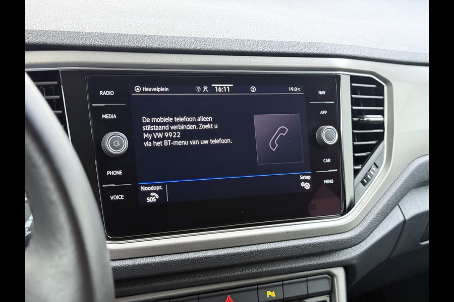 Volkswagen T-Roc 1.5TSI 150PK Sport Adap.Cruise Two Tone lak Navi Camera Stoelverwarming Apple Carplay Android Auto Privacy Glas Led Lmv Isofix Bluetooth Pdc