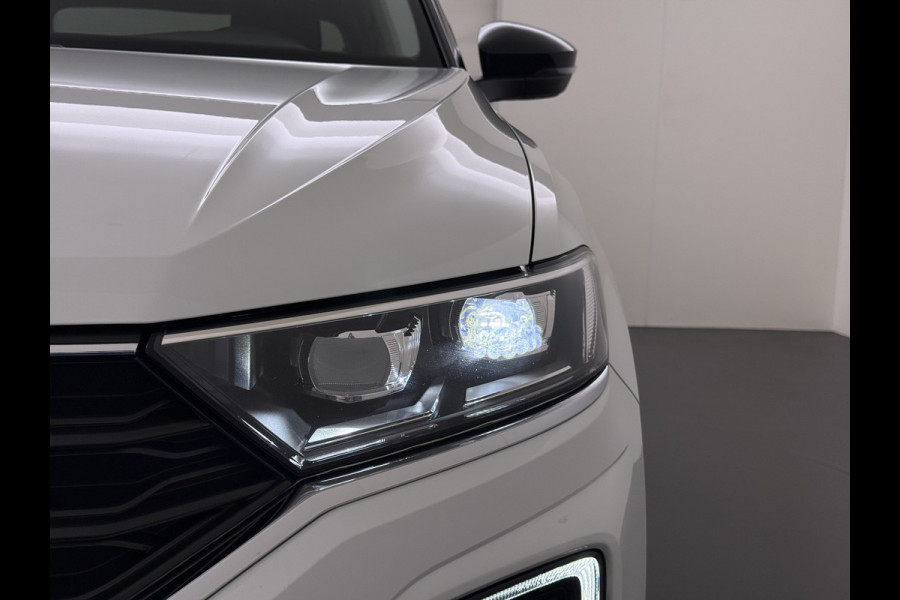 Volkswagen T-Roc 1.5TSI 150PK Sport Adap.Cruise Two Tone lak Navi Camera Stoelverwarming Apple Carplay Android Auto Privacy Glas Led Lmv Isofix Bluetooth Pdc
