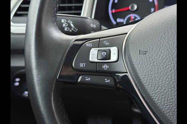 Volkswagen T-Roc 1.5TSI 150PK Sport Adap.Cruise Two Tone lak Navi Camera Stoelverwarming Apple Carplay Android Auto Privacy Glas Led Lmv Isofix Bluetooth Pdc