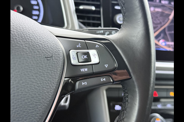 Volkswagen T-Roc 1.5TSI 150PK Sport Adap.Cruise Two Tone lak Navi Camera Stoelverwarming Apple Carplay Android Auto Privacy Glas Led Lmv Isofix Bluetooth Pdc