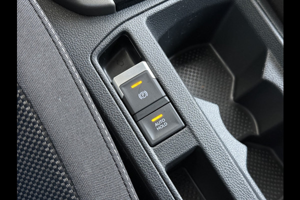 Volkswagen T-Roc 1.5TSI 150PK Sport Adap.Cruise Two Tone lak Navi Camera Stoelverwarming Apple Carplay Android Auto Privacy Glas Led Lmv Isofix Bluetooth Pdc