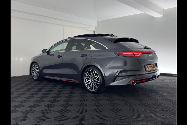 Kia ProCeed 1.6 T-GDi GT (INCL.BTW) *PANO | LEATHER-MICROFIBRE | FULL-LED | MEMORY-PACK | JBL-SOUND | ADAPTIVE-CRUISE | BLIND-SPOT | HEATED-SPORTSEATS | CAMERA | KEYLESS | DIGI-COCKPIT | NAVI-FULLMAP | PRIVACY-GLASS