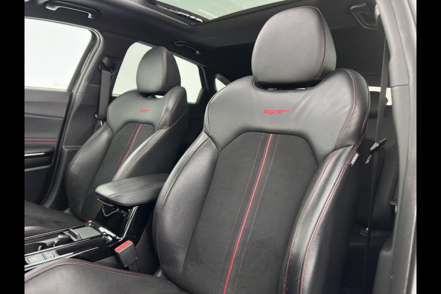 Kia ProCeed 1.6 T-GDi GT (INCL.BTW) *PANO | LEATHER-MICROFIBRE | FULL-LED | MEMORY-PACK | JBL-SOUND | ADAPTIVE-CRUISE | BLIND-SPOT | HEATED-SPORTSEATS | CAMERA | KEYLESS | DIGI-COCKPIT | NAVI-FULLMAP | PRIVACY-GLASS