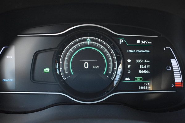 Hyundai Kona EV Comfort 64 kWh SOH 99% | NAP | CAMERA | APPLE CARPLAY | ANDROID AUTO | ADAPT. CRUISE CONTROLE