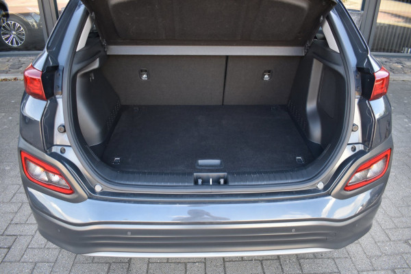 Hyundai Kona EV Comfort 64 kWh SOH 99% | NAP | CAMERA | APPLE CARPLAY | ANDROID AUTO | ADAPT. CRUISE CONTROLE