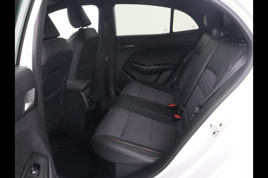 MG 3 1.5 Hybrid+ Comfort | Half Leder | Stuur/stoel verwarming | 360 camera | Carplay | Full LED | Adaptive cruise | Climate control |