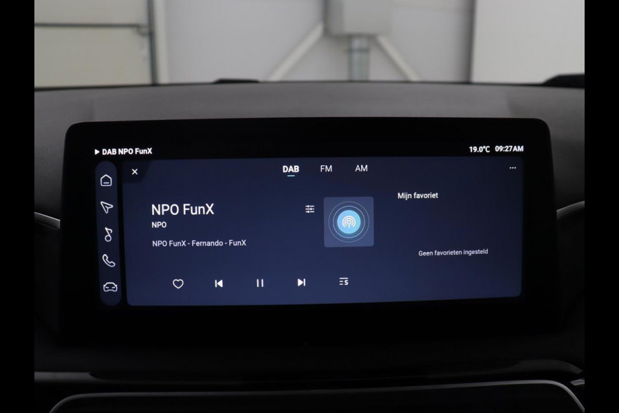 MG 3 1.5 Hybrid+ Comfort | Half Leder | Stuur/stoel verwarming | 360 camera | Carplay | Full LED | Adaptive cruise | Climate control |