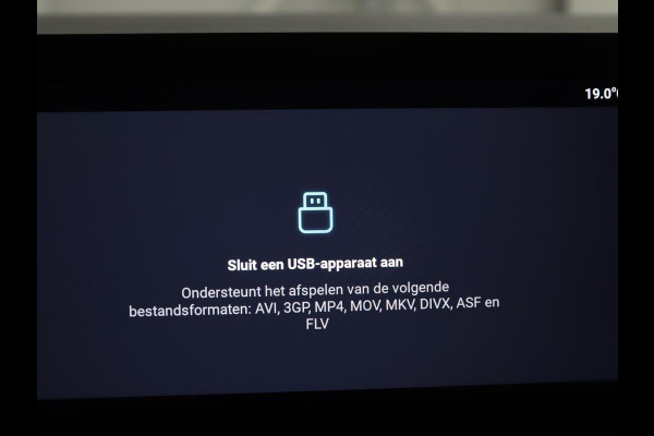 MG 3 1.5 Hybrid+ Comfort | Half Leder | Stuur/stoel verwarming | 360 camera | Carplay | Full LED | Adaptive cruise | Climate control |
