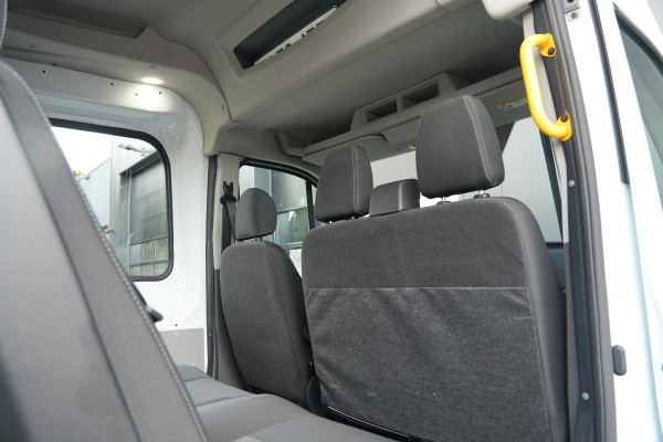 Ford Transit 350 2.0 TDCI L3H2 Trend DC 165pk - 6 Zits - Trekhaak - Cruise - Camera - Stoelverwarming - Bluetooth - Rijklaar