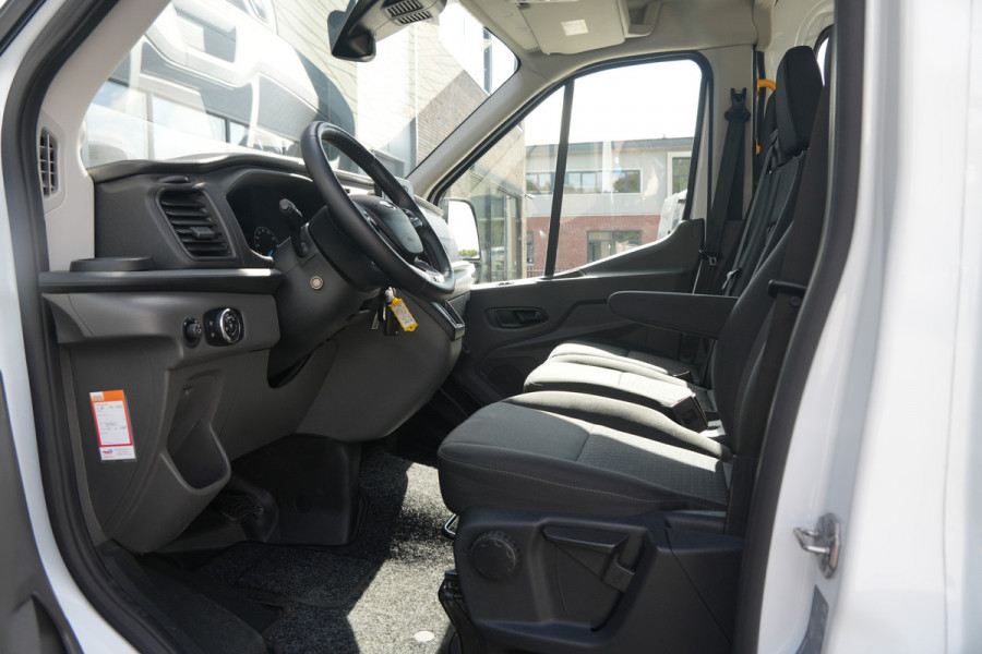 Ford Transit 350 2.0 TDCI L3H2 Trend DC 165pk - 6 Zits - Trekhaak - Cruise - Camera - Stoelverwarming - Bluetooth - Rijklaar