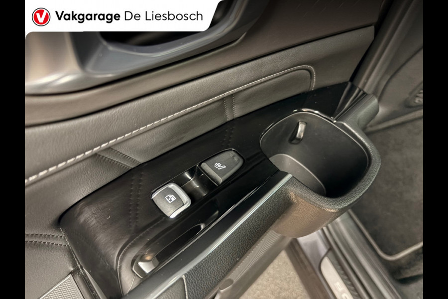 Kia Sorento 1.6 T-GDI Plug-in Hybrid 4WD ExecutiveLine 7persoons / Panoramadak / 360 camera / head-up /dealer onderhouden