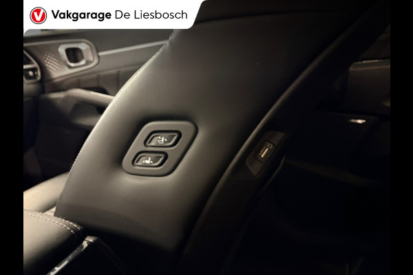 Kia Sorento 1.6 T-GDI Plug-in Hybrid 4WD ExecutiveLine 7persoons / Panoramadak / 360 camera / head-up /dealer onderhouden