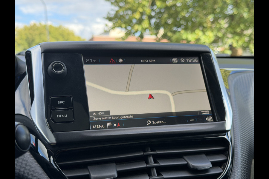 Peugeot 2008 BWJ 2019 | 1.2 111PK Allure | NWE DISTRIBUTIE | TREKHAAK | PANO | NAVI | CAMERA | CLIMA | CRUISE | PDC |
