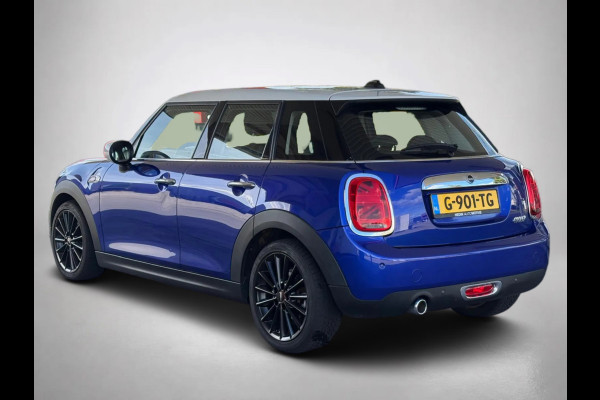 MINI 5-deurs 1.5 Cooper Business Edition(NL-auto, Goed onderh, Carplay, Navi, StoelV, Climate Con, Automaat, PDC V+A, Etc)