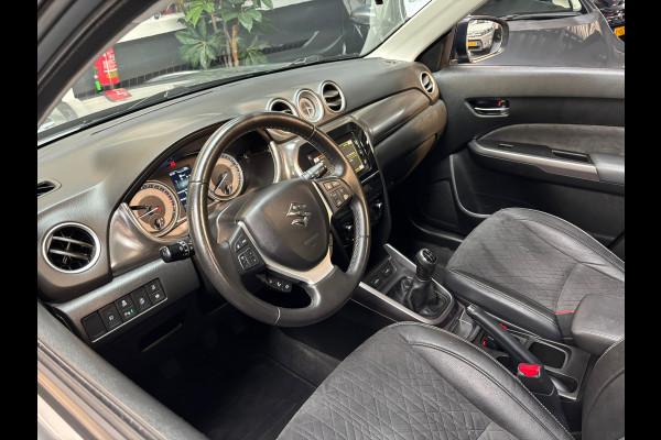 Suzuki Vitara 1.0 Boosterjet Stijl / Camera / Panorama Dak