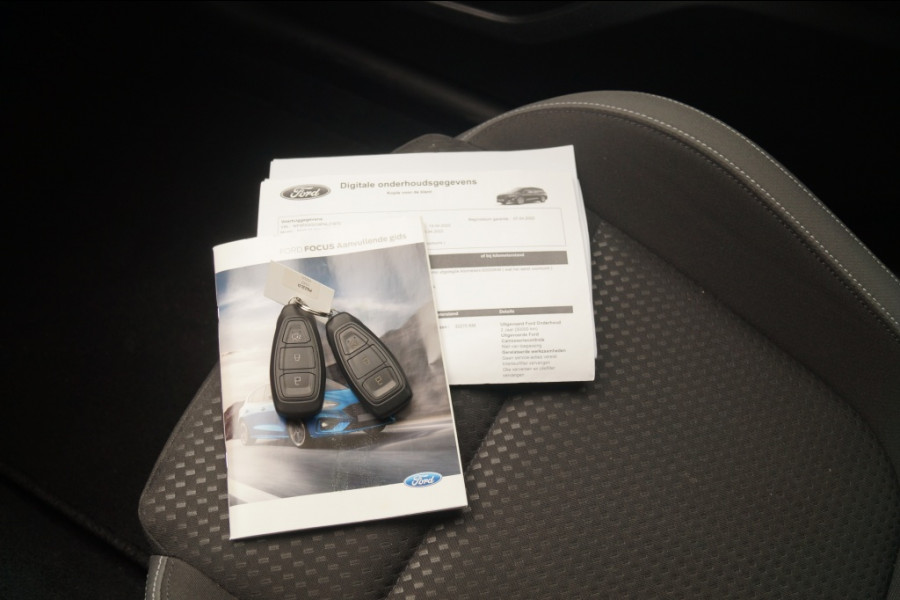 Ford Focus Wagon 1.0 EcoBoost Hybrid 125pk Titanium X Business -NAVI-ECC-PDC-CAM-