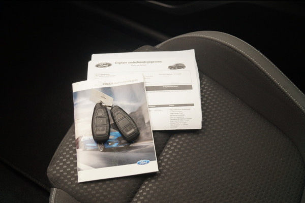 Ford Focus Wagon 1.0 EcoBoost Hybrid 125pk Titanium X Business -NAVI-ECC-PDC-CAM-