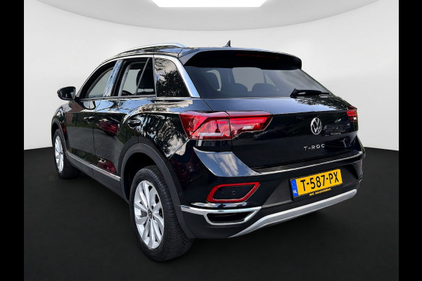 Volkswagen T-Roc 1.5 TSI 150PK DSG STYLE BUSINESS NAVI/IQ.LIGHT/TREKHAAK