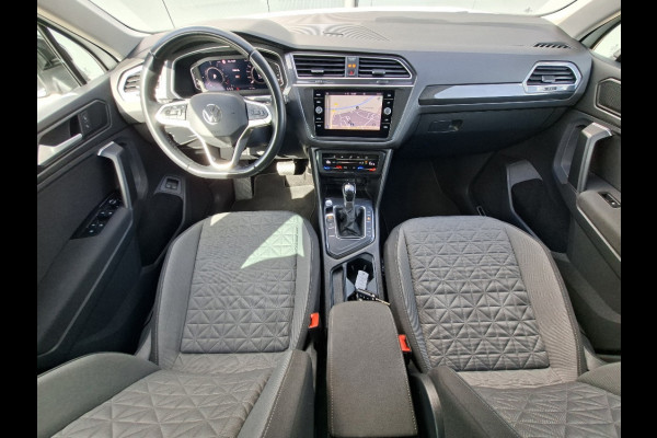 Volkswagen Tiguan 1.4 TSI eHybrid LIFE PHEV * Navigatiesysteem * Parkeercamera * Elektrische achterklep *
