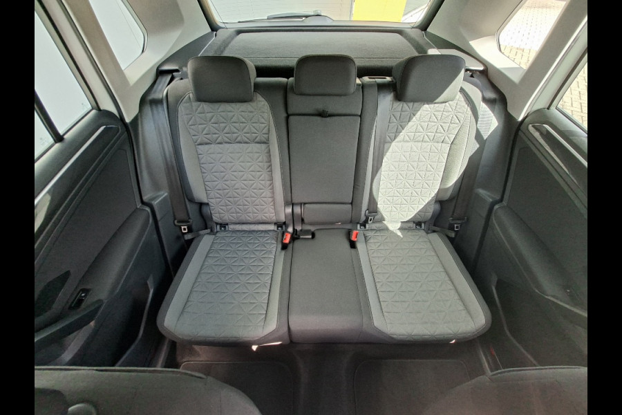 Volkswagen Tiguan 1.4 TSI eHybrid LIFE PHEV * Navigatiesysteem * Parkeercamera * Elektrische achterklep *