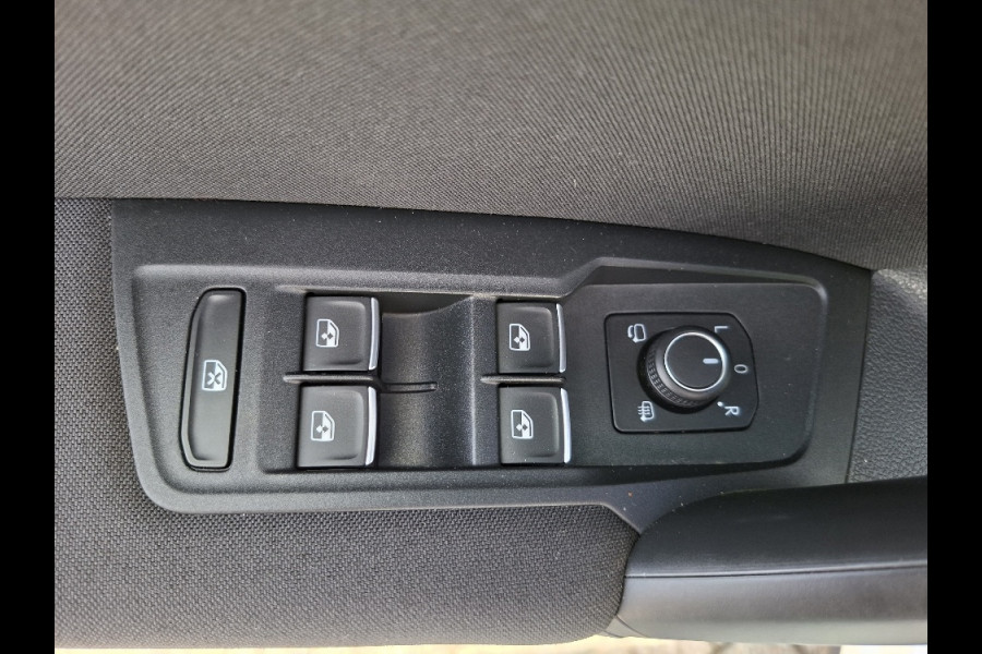 Volkswagen Tiguan 1.4 TSI eHybrid LIFE PHEV * Navigatiesysteem * Parkeercamera * Elektrische achterklep *