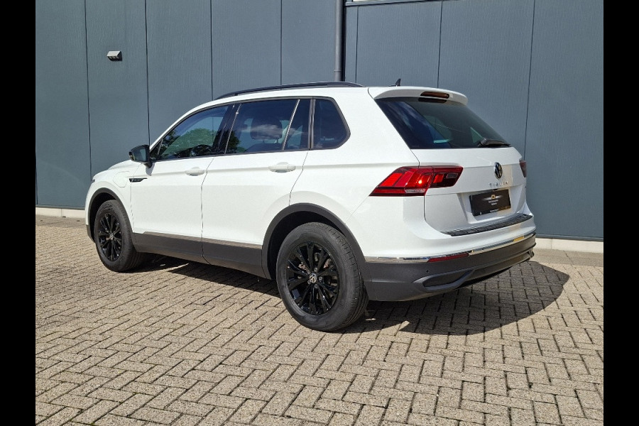 Volkswagen Tiguan 1.4 TSI eHybrid LIFE PHEV * Navigatiesysteem * Parkeercamera * Elektrische achterklep *