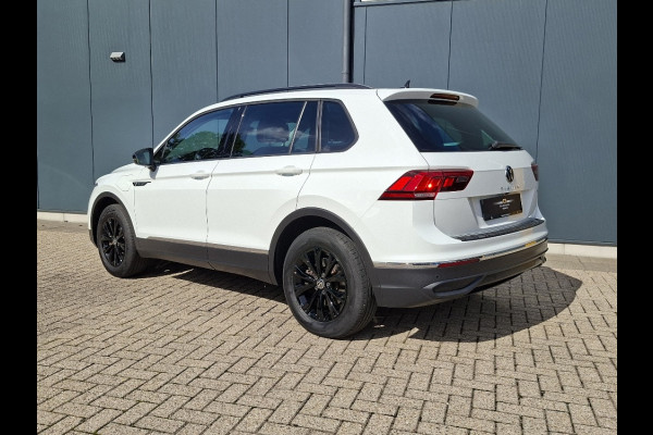 Volkswagen Tiguan 1.4 TSI eHybrid LIFE PHEV * Navigatiesysteem * Parkeercamera * Elektrische achterklep *