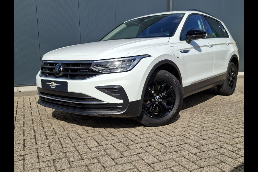 Volkswagen Tiguan 1.4 TSI eHybrid LIFE PHEV * Navigatiesysteem * Parkeercamera * Elektrische achterklep *
