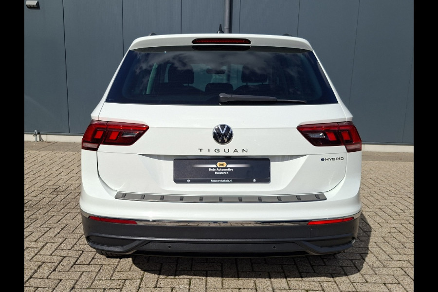 Volkswagen Tiguan 1.4 TSI eHybrid LIFE PHEV * Navigatiesysteem * Parkeercamera * Elektrische achterklep *