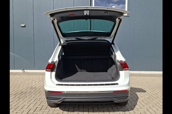 Volkswagen Tiguan 1.4 TSI eHybrid LIFE PHEV * Navigatiesysteem * Parkeercamera * Elektrische achterklep *
