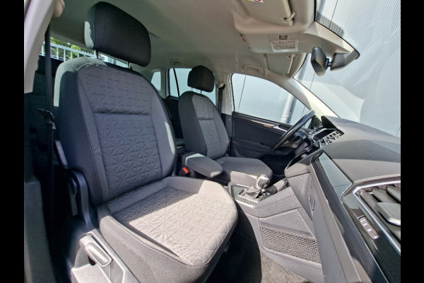 Volkswagen Tiguan 1.4 TSI eHybrid LIFE PHEV * Navigatiesysteem * Parkeercamera * Elektrische achterklep *