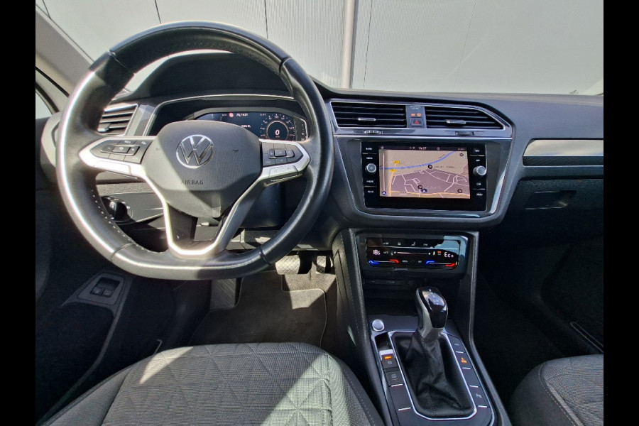 Volkswagen Tiguan 1.4 TSI eHybrid LIFE PHEV * Navigatiesysteem * Parkeercamera * Elektrische achterklep *