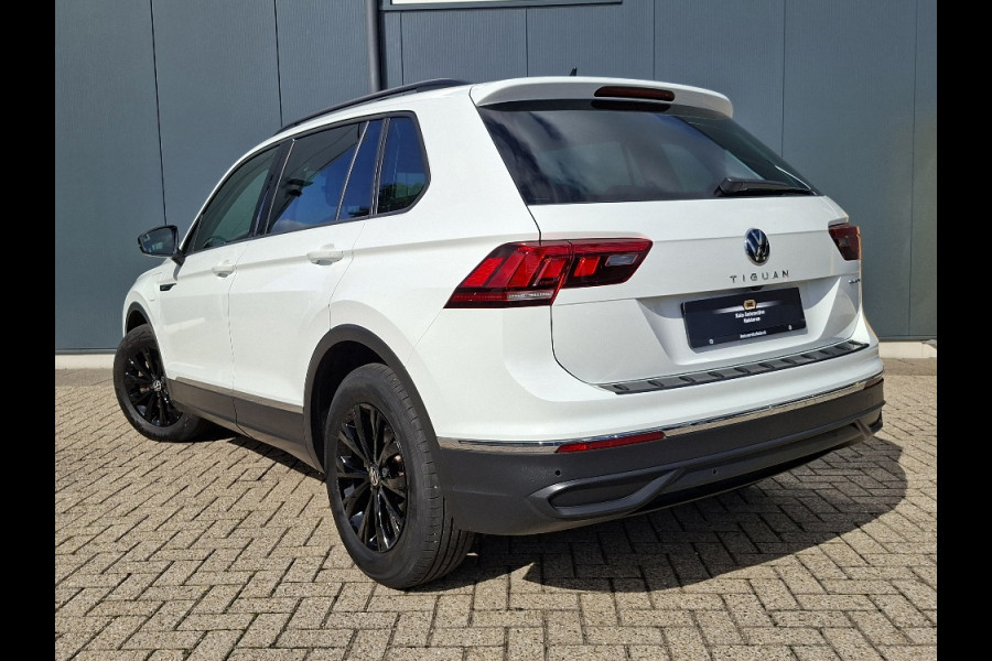Volkswagen Tiguan 1.4 TSI eHybrid LIFE PHEV * Navigatiesysteem * Parkeercamera * Elektrische achterklep *