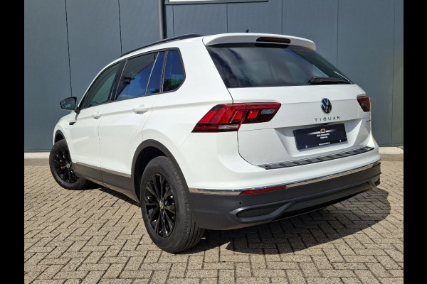 Volkswagen Tiguan 1.4 TSI eHybrid LIFE PHEV * Navigatiesysteem * Parkeercamera * Elektrische achterklep *