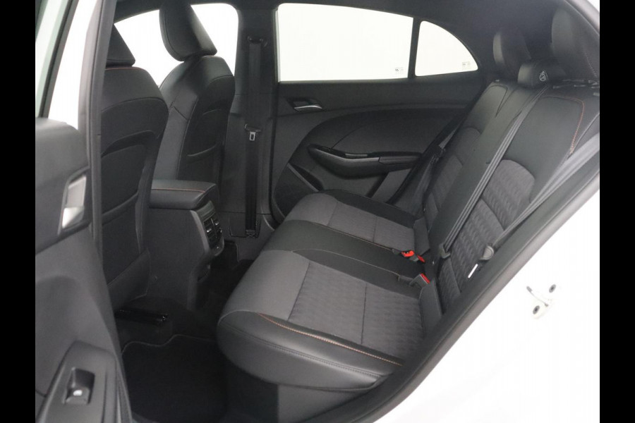 MG 3 1.5 Hybrid+ Luxury | Stuur/stoel verwarming | Adaptive cruise | 360 camera | Carplay | Climate control | Full LED | Lichtmetaal 16'' |