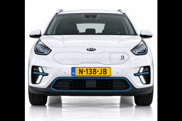 Kia e-Niro DynamicPlusLine 64 kWh | SOH 97,5% | NAP | STOELVERWARMING | CAMERA | SCHUIFKANTELDAK