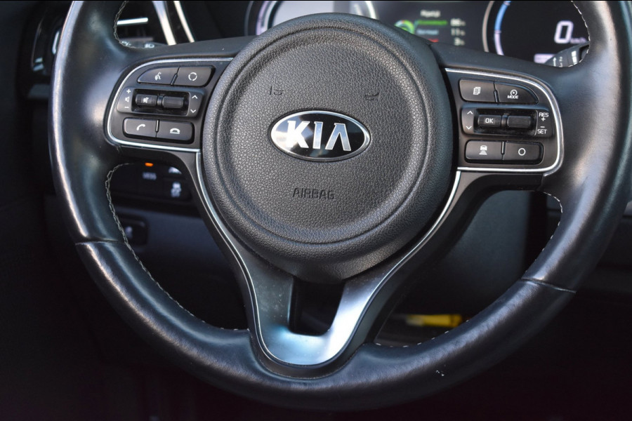 Kia e-Niro DynamicPlusLine 64 kWh | SOH 97,5% | NAP | STOELVERWARMING | CAMERA | SCHUIFKANTELDAK