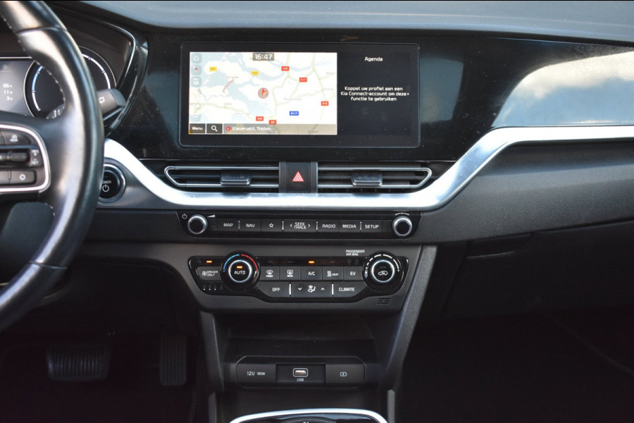 Kia e-Niro DynamicPlusLine 64 kWh | SOH 97,5% | NAP | STOELVERWARMING | CAMERA | SCHUIFKANTELDAK