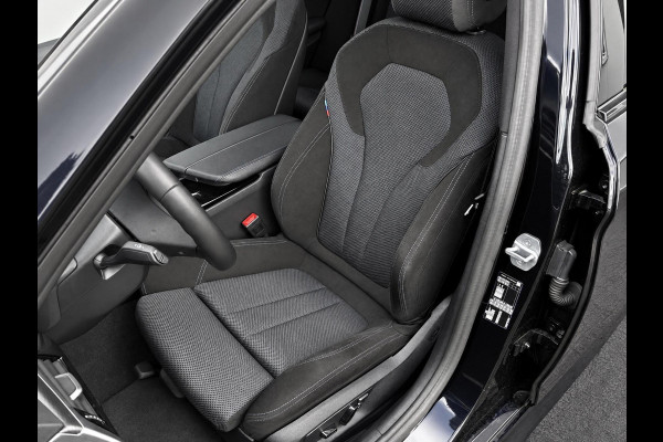 BMW 5 Serie Touring 530d High Executive M Sport Pakket Automaat / Live Cockpit Professional / Head-Up Display / Panoramadak / Laser / Adaptieve Cruise Control / Stoelverwarming / HiFi / 20 Inch / Sportstoelen voor / DAB