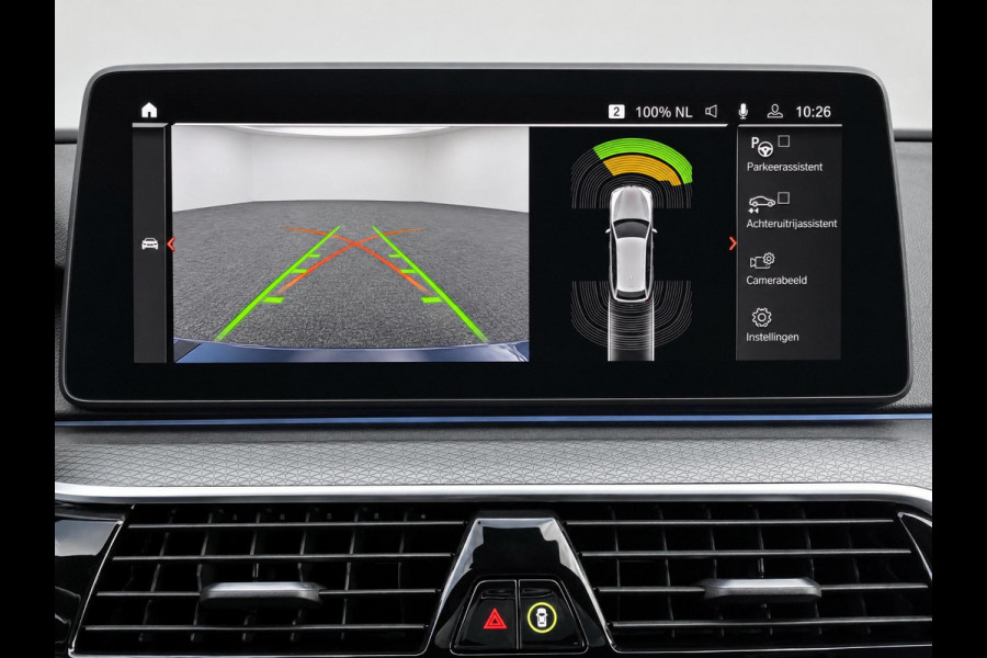 BMW 5 Serie Touring 530d High Executive M Sport Pakket Automaat / Live Cockpit Professional / Head-Up Display / Panoramadak / Laser / Adaptieve Cruise Control / Stoelverwarming / HiFi / 20 Inch / Sportstoelen voor / DAB