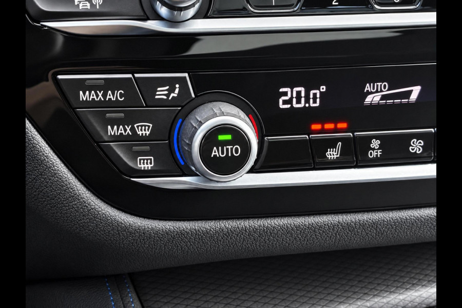 BMW 5 Serie Touring 530d High Executive M Sport Pakket Automaat / Live Cockpit Professional / Head-Up Display / Panoramadak / Laser / Adaptieve Cruise Control / Stoelverwarming / HiFi / 20 Inch / Sportstoelen voor / DAB