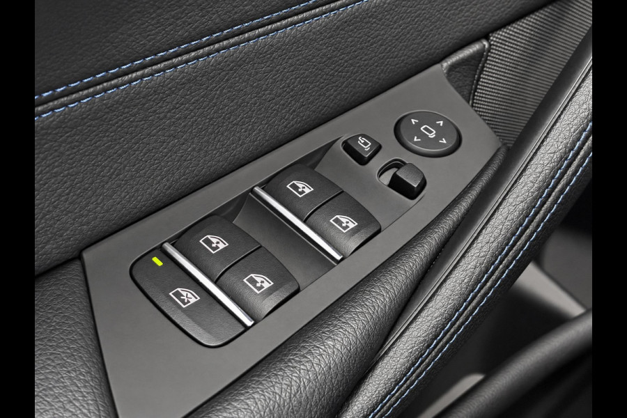 BMW 5 Serie Touring 530d High Executive M Sport Pakket Automaat / Live Cockpit Professional / Head-Up Display / Panoramadak / Laser / Adaptieve Cruise Control / Stoelverwarming / HiFi / 20 Inch / Sportstoelen voor / DAB