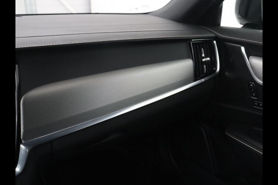 Volvo V90 2.0 B4 R-Design | Panoramadak | Leder | Stuur/stoelverwarming | Trekhaak | harman/kardon | Head-up | Adaptive cruise | 360 camera | Full LED |