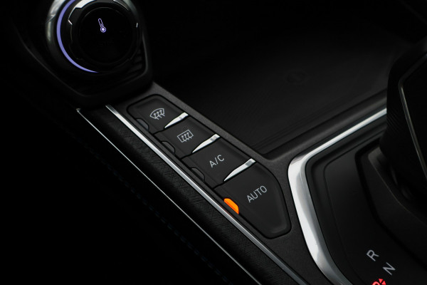 Lynk & Co 01 1.5 Plug-in Hybrid 360° Camera, Panoramadak, Apple Carplay, ACC, Keyless, LED, 20''
