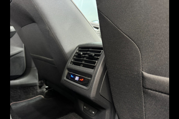Volkswagen Golf 2.0 TSI GTI / PANO / SFEER / KEYLESS / CARPLAY / FLIPPERS / CLIMATE / ADAPTIEVE CRUISE / DAB+ / PRIVACY GLASS !